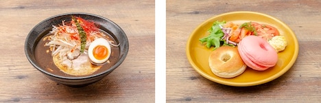 左から「こよみラーメン」「しのぶのドーナツ風サンド」。