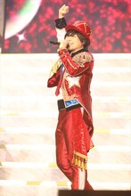 一条シン役の寺島惇太。