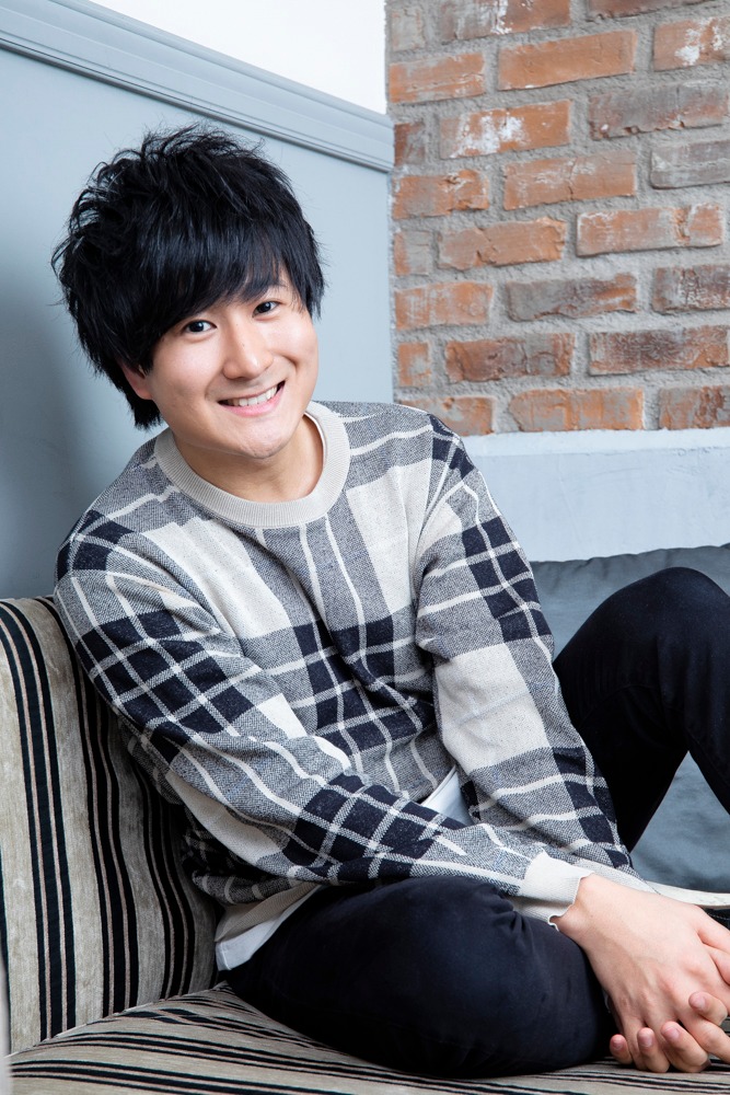 「ギリギリ遮る片桐さん」岡田役の広瀬裕也。