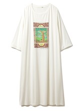 さくらももこの原画をモチーフにしたワンピース（オフホワイト）。