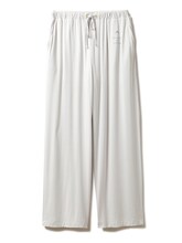 さくらももこの原画をモチーフにしたパンツ（ブルー）。