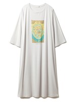 さくらももこの原画をモチーフにしたワンピース（ブルー）。