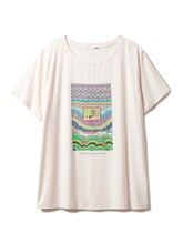 さくらももこの原画をモチーフにしたTシャツ（ピンク）。