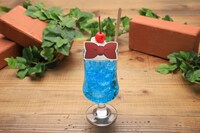 「コナンの蝶ネクタイ型変声機クリームソーダ 」