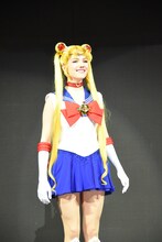 セーラームーン／月野うさぎに扮するエフゲニア・メドベージェワ。