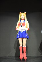 セーラームーン／月野うさぎに扮するエフゲニア・メドベージェワ。