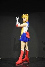 セーラームーン／月野うさぎに扮するエフゲニア・メドベージェワ。