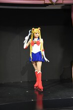 セーラームーン／月野うさぎに扮するエフゲニア・メドベージェワ。