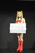 セーラームーン/月野うさぎに扮するエフゲニア・メドベージェワ。