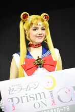 セーラームーン／月野うさぎに扮するエフゲニア・メドベージェワ。