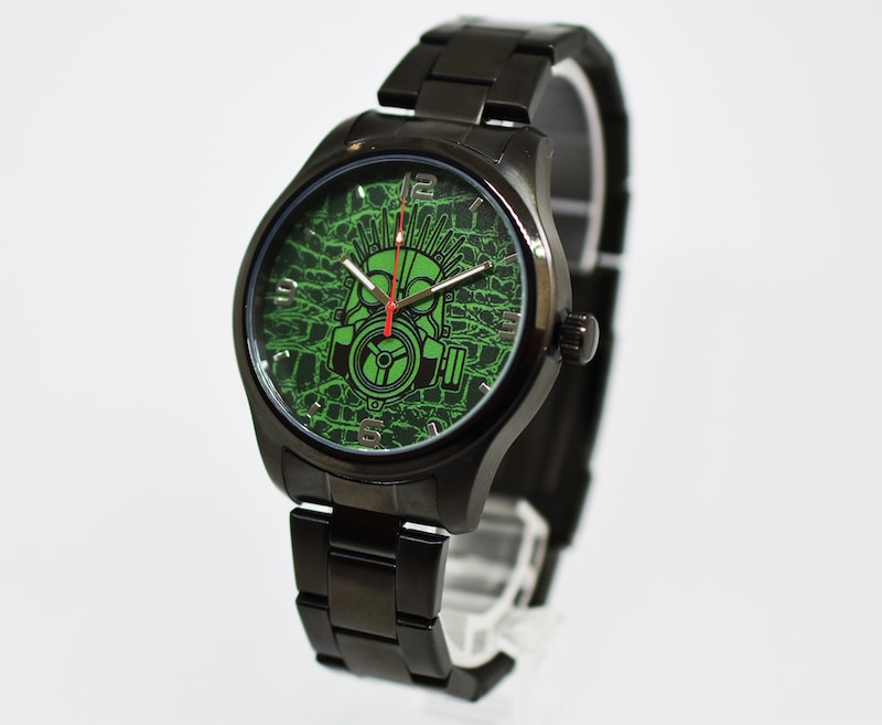 TVアニメ「ドロヘドロ」の腕時計、「カイマンモデル」。