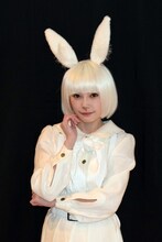 桑江咲菜扮するハル。