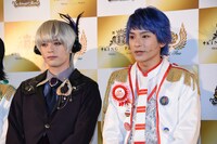 左から横田龍儀、橋本祥平。