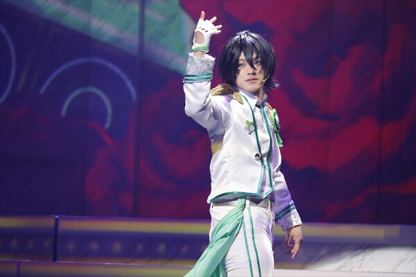 長江崚行扮する香賀美タイガ。 - 舞台「キンプリ」新作デュオショーに