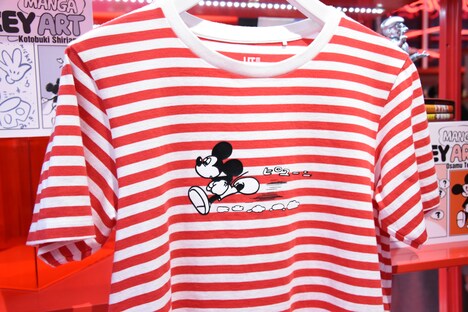 「Mickey Manga Art」より、手塚治虫のコラボTシャツ。