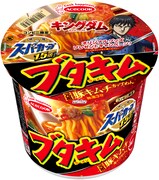 対象商品の「スーパーカップ1.5倍 ブタキムラーメン」。
