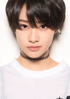 リタ・バーセルミ役の中山咲月。