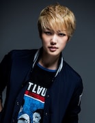 七海ひろき(鳩波彩愛役)