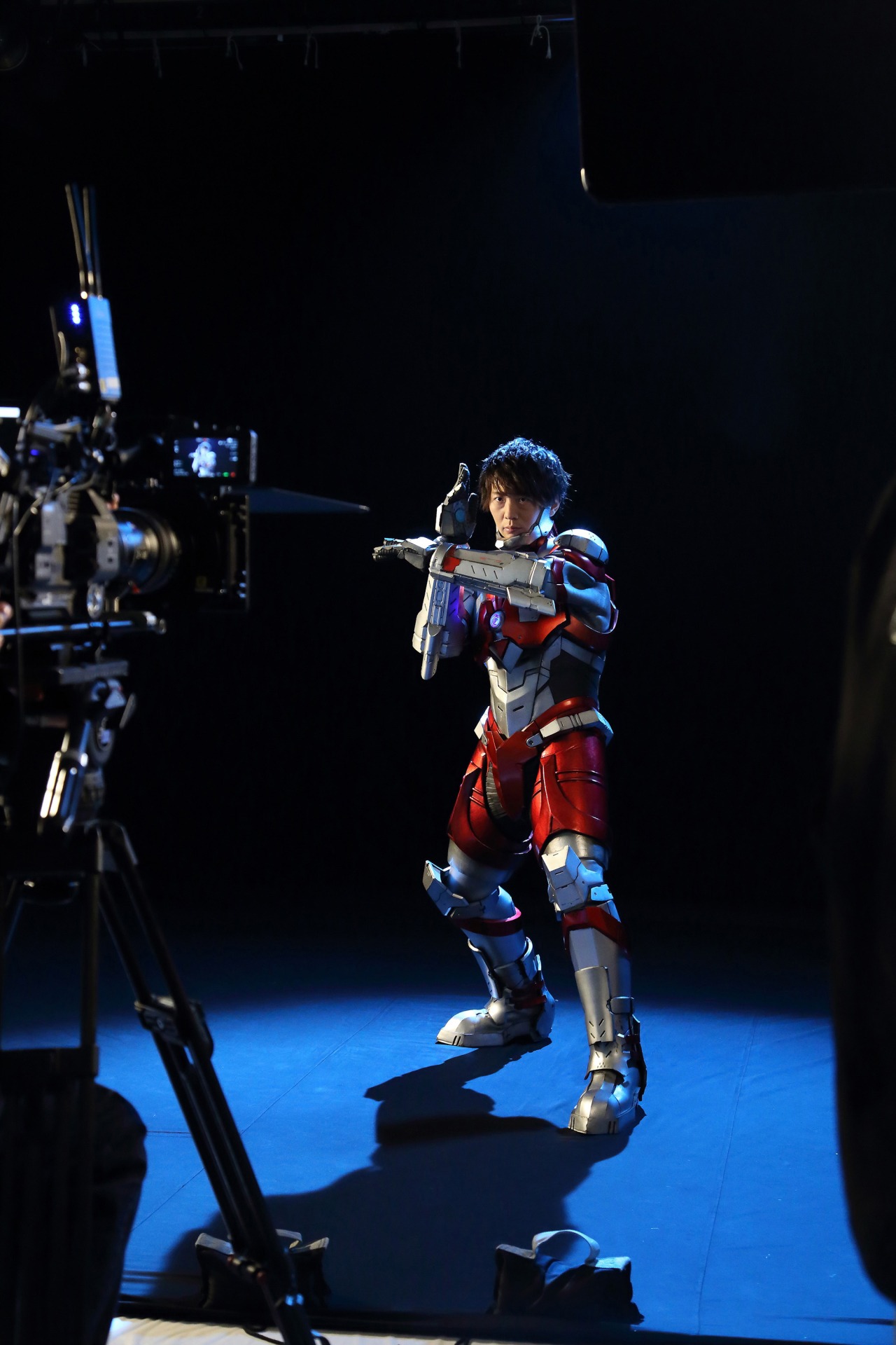 アニメ「ULTRAMAN」実写PV制作プロジェクトのメイキングスチール。