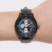 「マリア・カデンツァヴナ・イヴ モデル 腕時計」の着用イメージ。