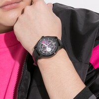 「月読 調 モデル 腕時計」の着用イメージ。