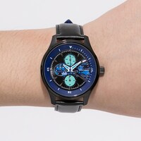 「風鳴 翼 モデル 腕時計」の着用イメージ。