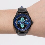 「風鳴 翼 モデル 腕時計」の着用イメージ。