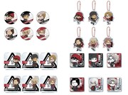 緋色編で販売されるグッズ一覧。左上から時計回りに缶バッジ、アクリルキーホルダー、アクリルマグネット、アクリルコースター。