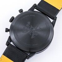 我妻善逸モデルの腕時計。