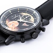 我妻善逸モデルの腕時計。