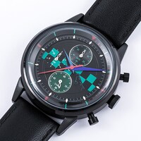 竈門炭治郎モデルの腕時計。