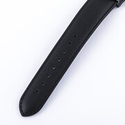 竈門禰豆子モデルの腕時計。