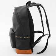 我妻善逸モデルのバッグ。