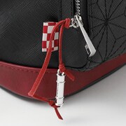 竈門禰豆子モデルのバッグ。