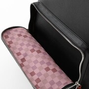 竈門禰豆子モデルのバッグ。