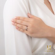 「モチーフリング-加州清光-」使用イメージ。