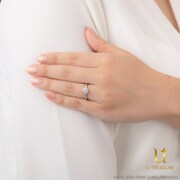 「モチーフリング-山姥切国広-」使用イメージ。