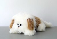 片岡メリヤスの作品「モコゾウの抜け毛入りモコゾウ」。