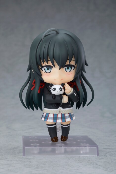 「微笑み顔」と「パンダのパンさん」を抱っこできるオプションパーツを付けた様子。