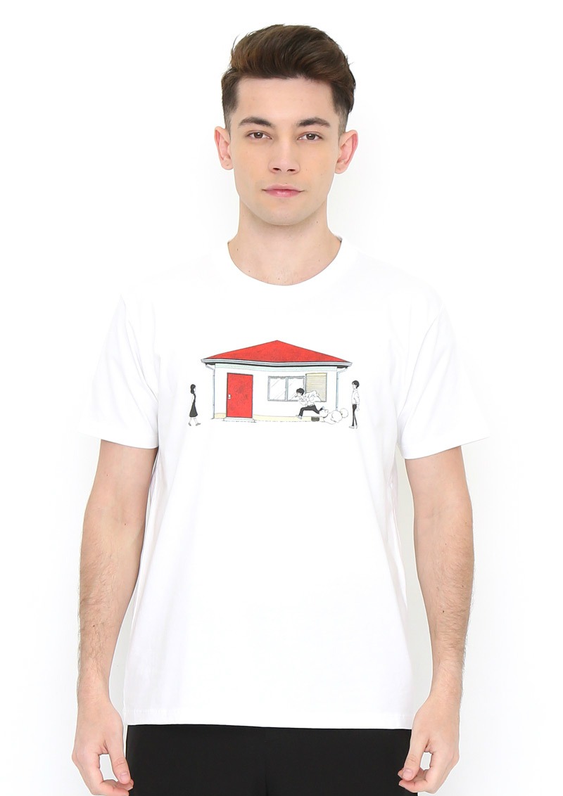 Tシャツ「勉強部屋」の着用イメージ。