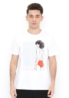 Tシャツ「バックショット」の着用イメージ。