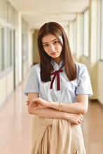 吉川愛扮する倉田梨乃。