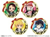 「TVアニメ『鬼滅の刃』オーケストラコンサート～鬼滅の奏～」S席特典の「キャラクターピンバッチ」。