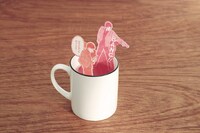 赤井とコナンの加湿ペーパーの使用イメージ。