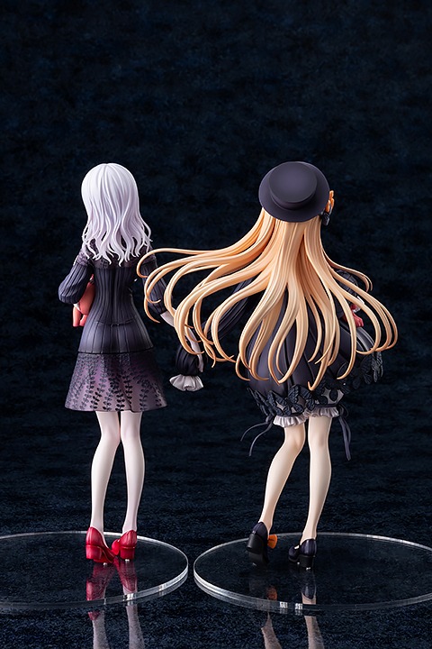 左から「Fate/Grand Order ラヴィニア・ウェイトリー」、「Fate/Grand Order フォーリナー／アビゲイル・ウィリアムズ」。