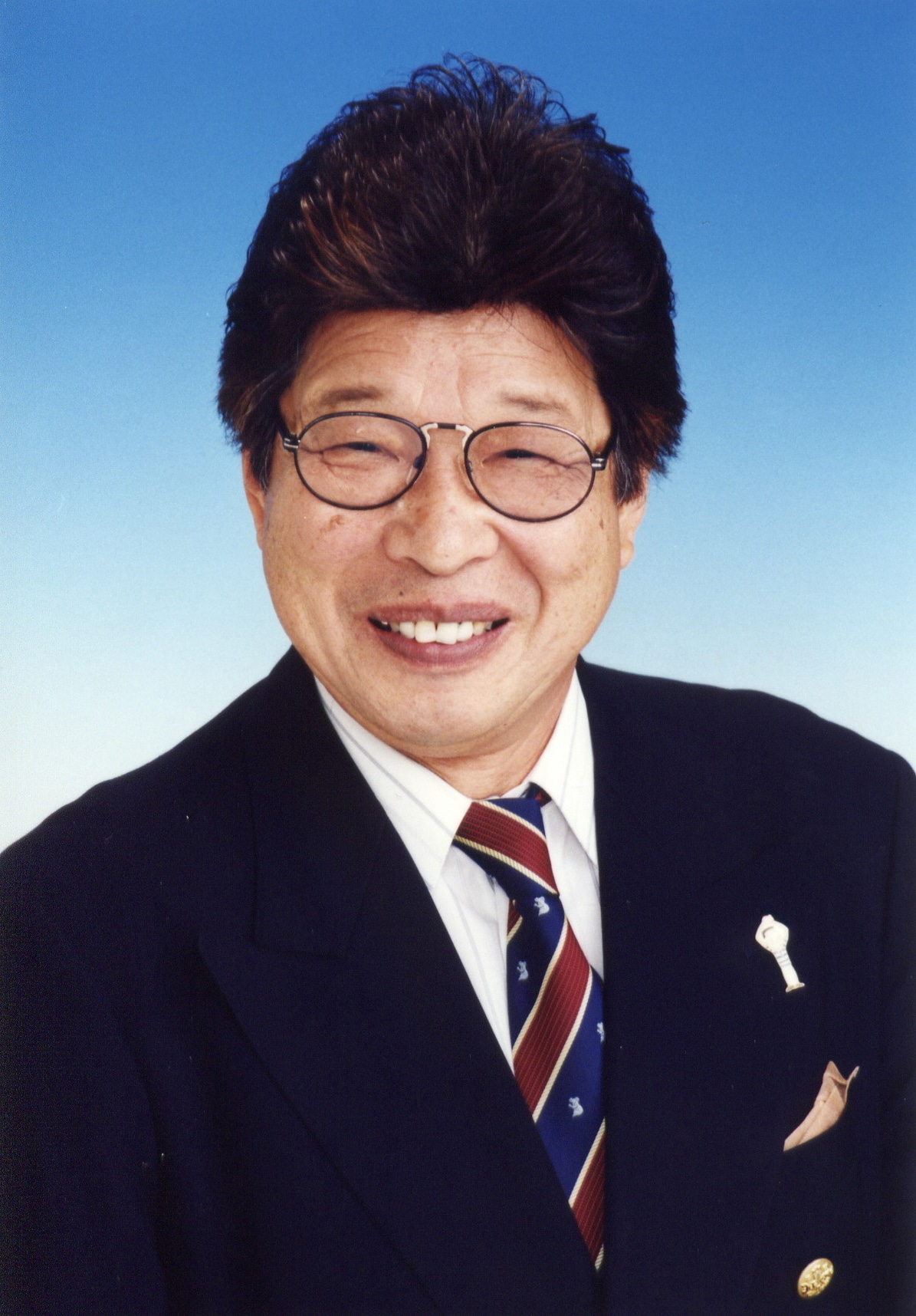 増岡弘
