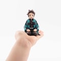 鬼滅の刃 煉獄杏寿郎があぐらをかいてリラックス 手のひらサイズフィギュア新作 コミックナタリー 鬼滅の刃 煉獄杏寿郎があぐらをかいてリラックス 手のひらサイズフィギュア新作 コミックナタリー