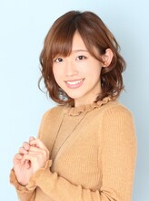 木暮柚葉役の高橋李依。