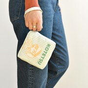 鏑木・T・虎徹モデルのキューブポーチ。