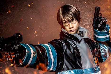 馬場良馬扮する武久火縄。